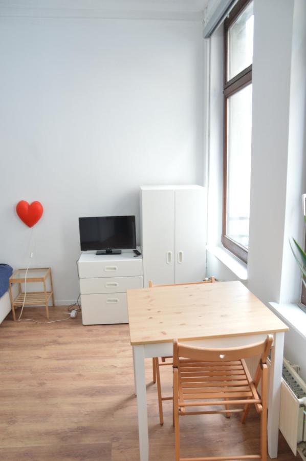 Апартаменти Awesome Studio In Marolles Брюссель Екстер'єр фото